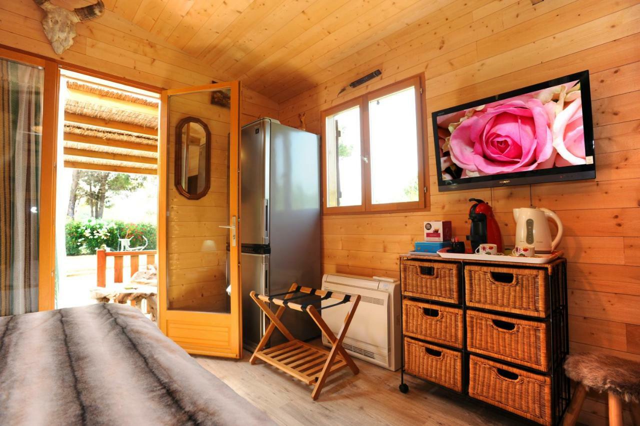 Chambre D'Hotes & Spa Mas Dels Esquirols Saint-André Esterno foto